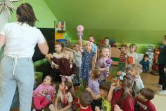 e6253bd9-45cc-4a0e-9c5f-ef32842e59b7