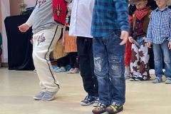 9033db32-50ac-4aa4-a478-b7567451796a