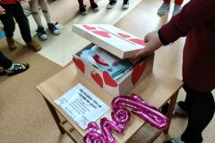 c64aaf31-acf3-404d-9c47-8931b7d9d096