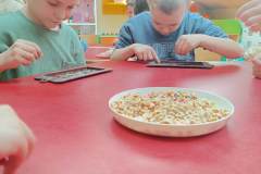 d6b68e05-84d5-431a-964a-18428d1e8035