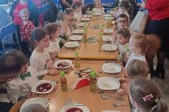 12fd9410-c4f8-438b-8547-12d2cee5eee2